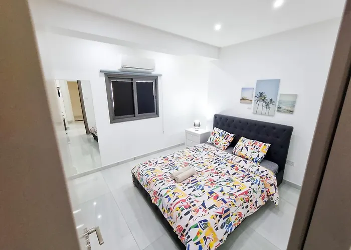 Sea La Vie Seaview Larnaca